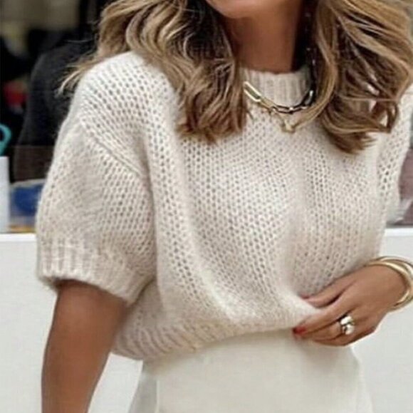 Apricot Casual Women's Short Sleeve Knit Round Neck Pullover Sweater - Picture 4 of 5